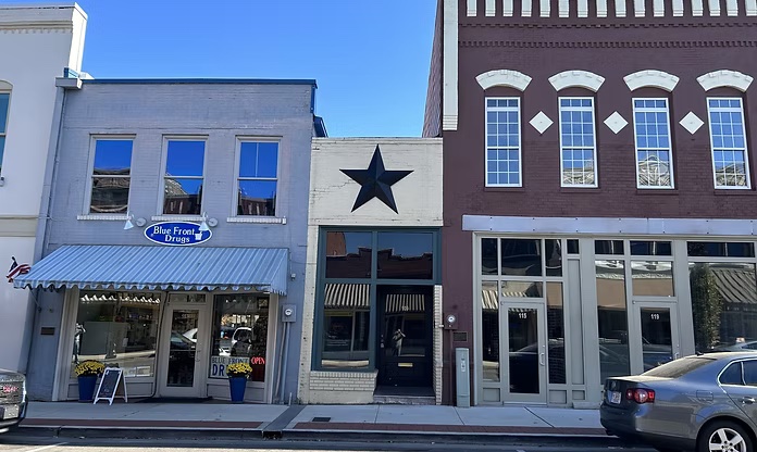 109 1st Ave NW Winchester TN