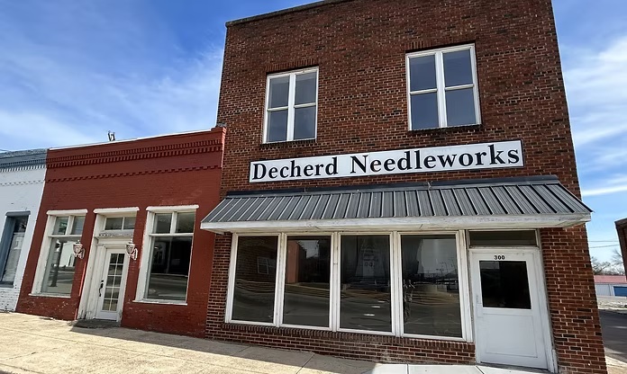 300 E Main St Decherd TN